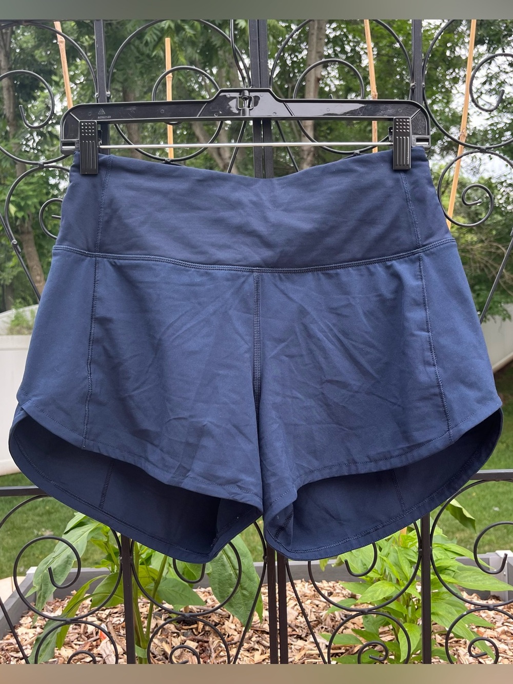 Lululemon Women’s Speed Up Lined High Rise 4” Inseam Shorts Long Size 4 Running